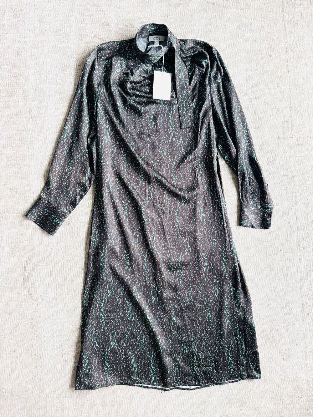 COS NWT neck tie Dress with Green Speckle Tie-Neck Long Sleeve Midi